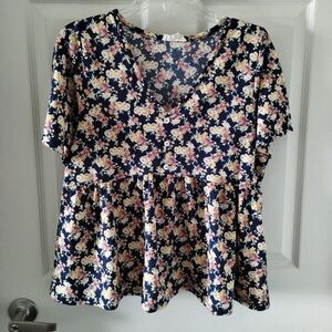 Full Circle Trends Floral Peplum Blouse Size M